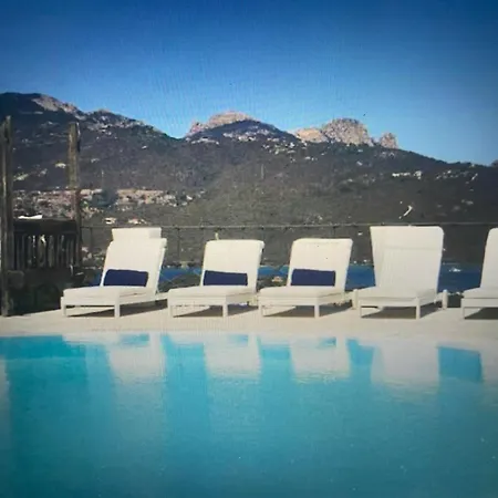 Elegante Rifugio Familiare A Porto Cervo ليسيا دي فاكا